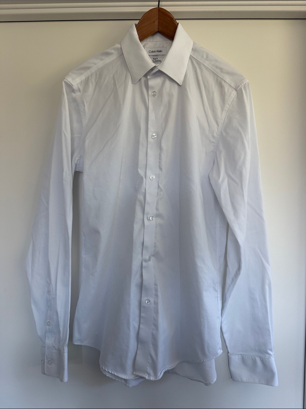 Calvin Klein Steel+ Slim Fit White Men's Dress Shirt - 15-34/35 (Medium)